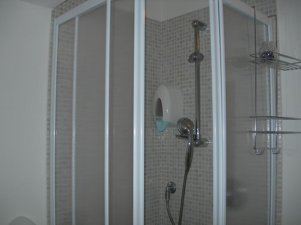 Hotel Due Spade Fidenza Phòng bức ảnh