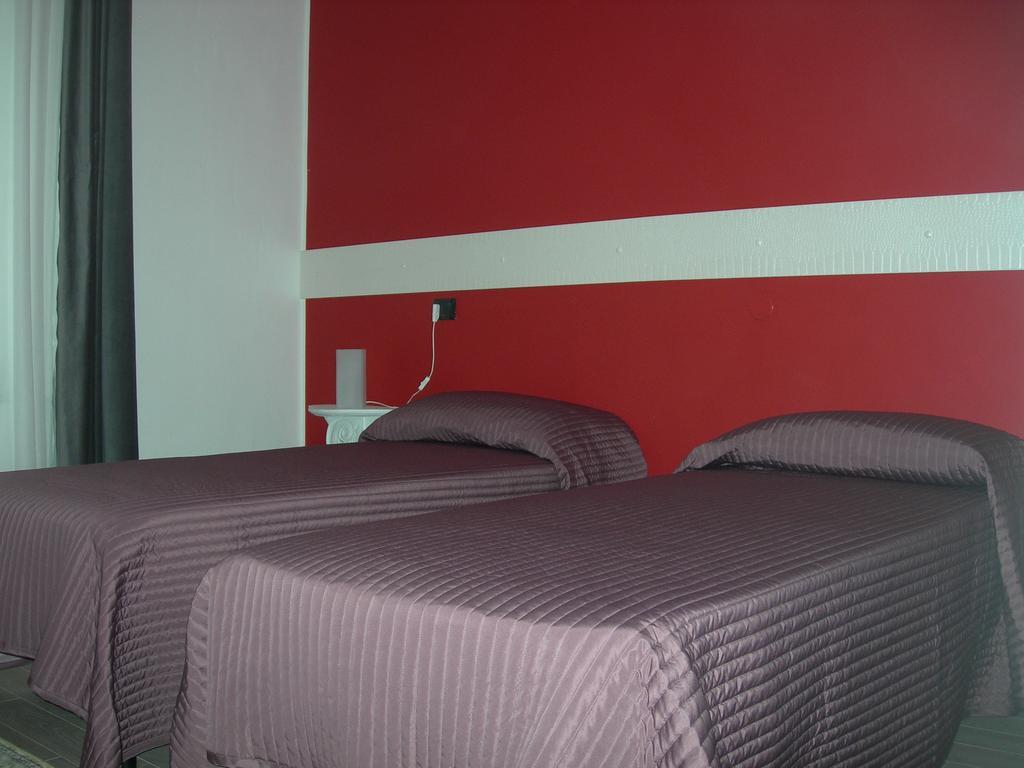 Hotel Due Spade Fidenza Ngoại thất bức ảnh