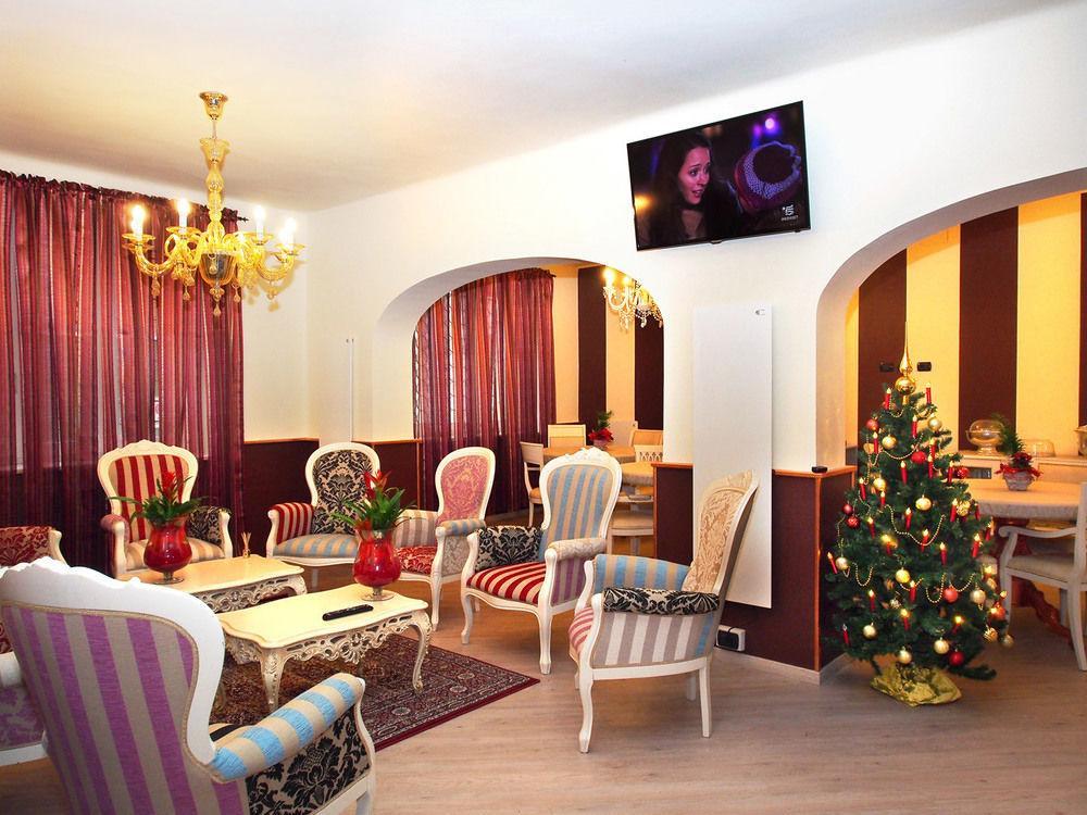 Hotel Due Spade Fidenza Ngoại thất bức ảnh