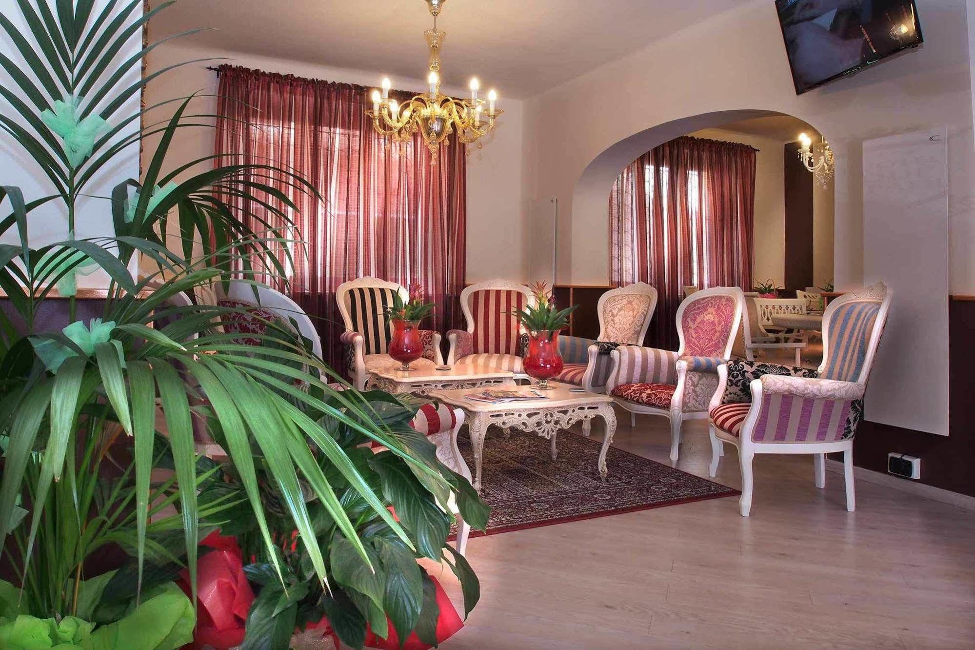 Hotel Due Spade Fidenza Ngoại thất bức ảnh