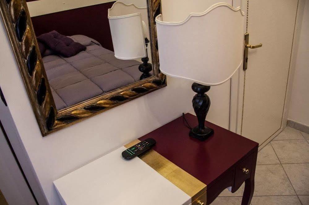 Hotel Due Spade Fidenza Ngoại thất bức ảnh