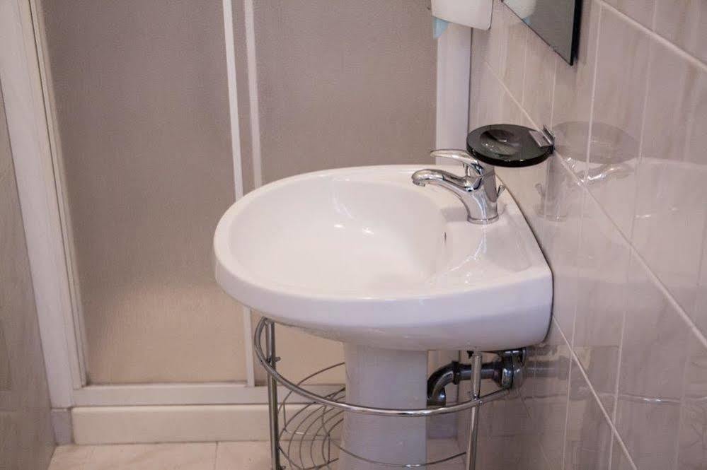 Hotel Due Spade Fidenza Ngoại thất bức ảnh
