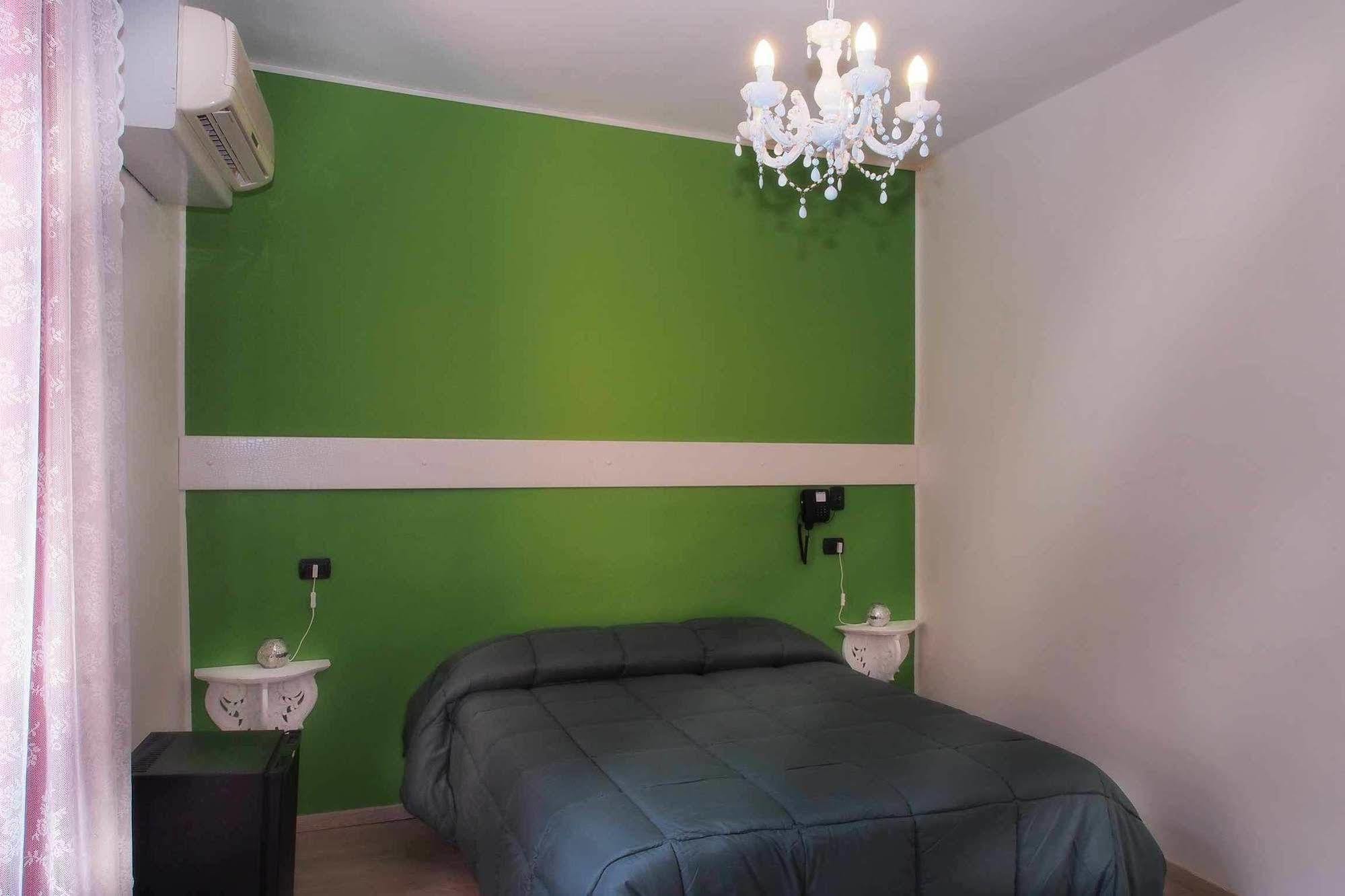 Hotel Due Spade Fidenza Ngoại thất bức ảnh