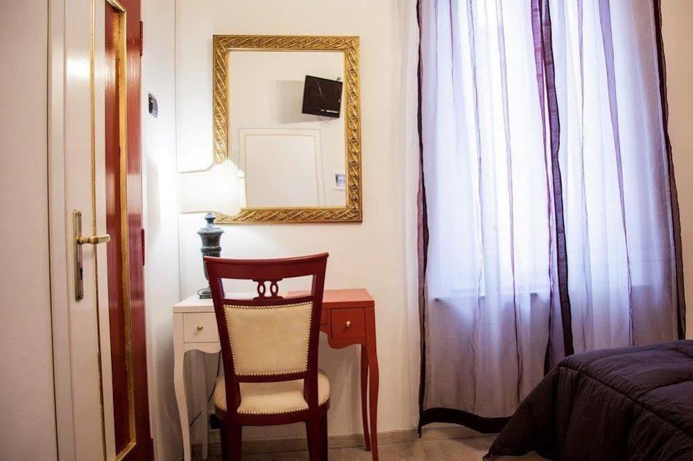 Hotel Due Spade Fidenza Ngoại thất bức ảnh